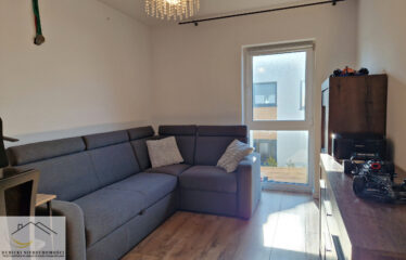 Dom w zabudowie szeregowej przy ul. Diamentowej w Kębłowie