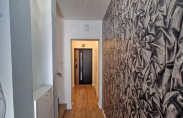 Dom w zabudowie szeregowej przy ul. Diamentowej w Kębłowie